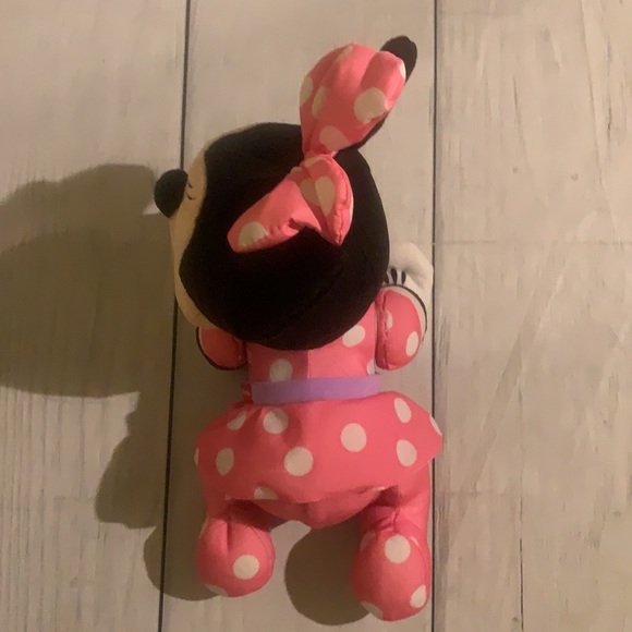 Fisher-Price Baby Minnie Mouse Talking & Crawling Interactive Plush Toy - Picture 8 of 8